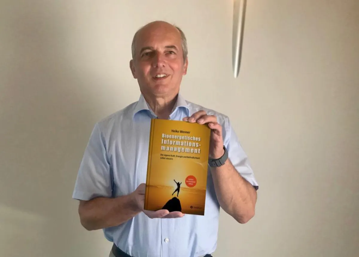 Heiko Wenner stellt sein Buch ?Bioenergetisches Informationsmanagement? vor.