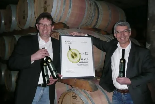 Bild: Charity Auktion - Durbacher Beerenauslese für sozialen Zweck