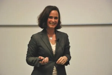 Susanne Kotysch an der Fachhochschule Worms Bild: Susanne Kotysch an der Fachhochschule Worms