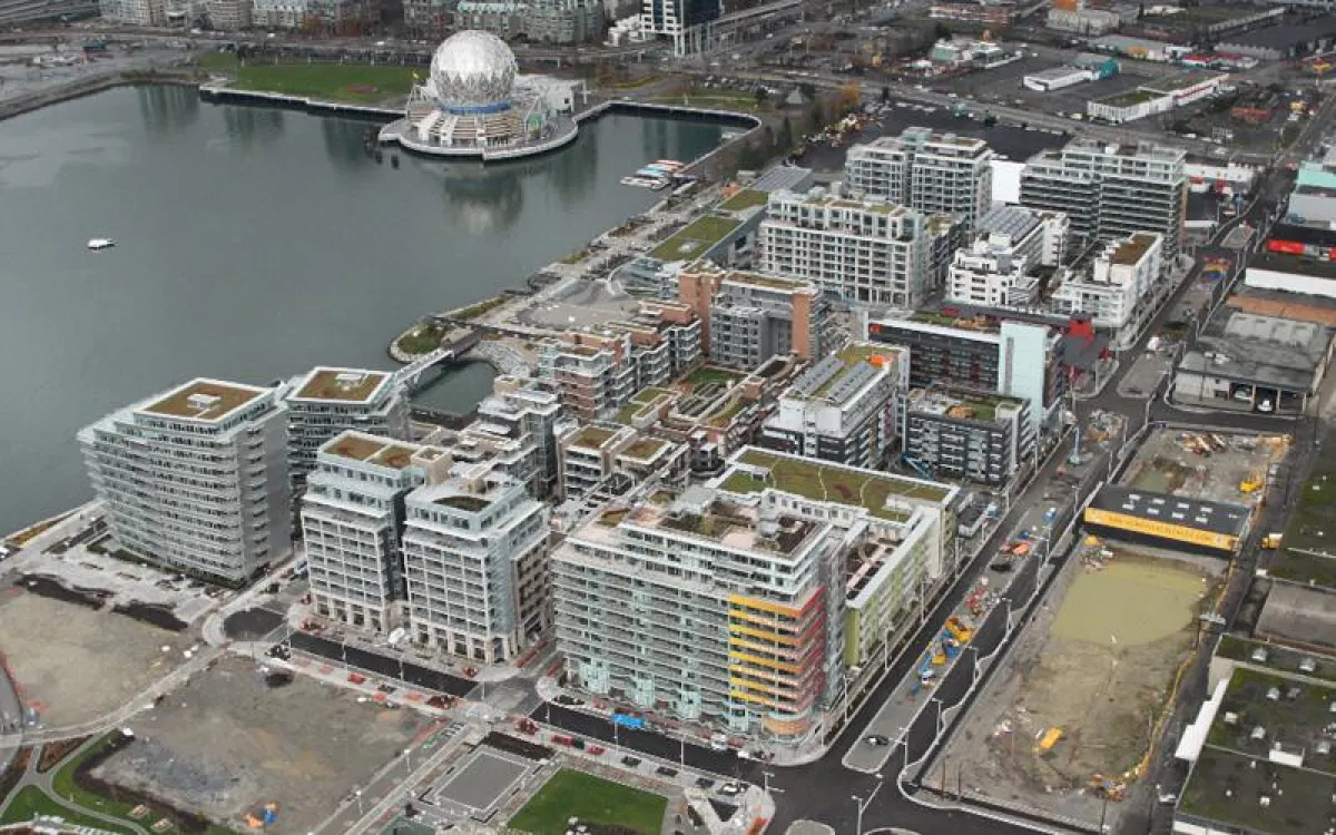 Das Olympische Dorf von Vancouver, ausgestattet mit 60.000m² BEKA Kapillarrohrmatten; Foto: City of Vancouver