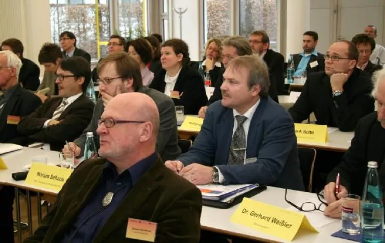 Bild: Neues aus Anlagenführung und der Verfahrenstechnik