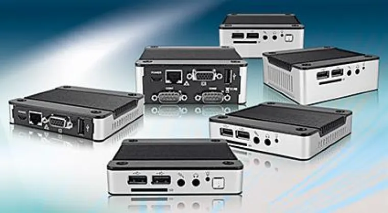 Bild: Lüfterloser Mini-PC im PC/104 Format !