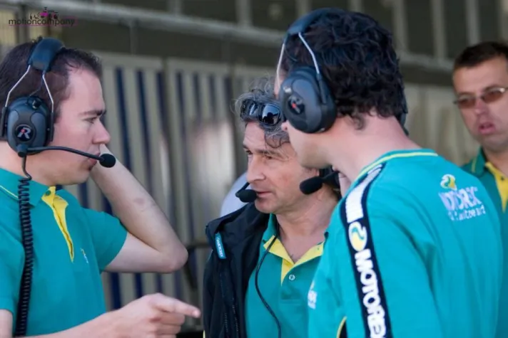 Bild: Swiss Racing Team mit zwei Piloten in F3-Fahrzeugen in Macao beim 54. Grand Prix