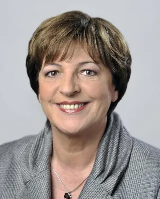 Bild: Ulla Schmidt übernimmt Schirmherrschaft für bundesweiten Architekturwettbewerb „Afropolis“