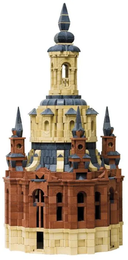 Die barocke Dresdner Frauenkirche Zerstört im Zweiten Weltkrieg und wiederaufgebaut nach der Wende. 2005 wurde die rekonsturierte Frauenkirche der Öffentlichkeit übergeben. Hier ein Nachbau aus Ankers