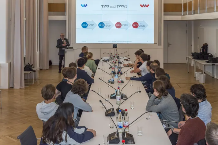 Neues bundesweites Förderprogramm für MINT-Masterstudierende Bild: Neues bundesweites Förderprogramm für MINT-Masterstudierende