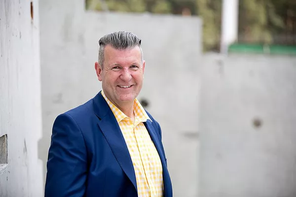 Bild: Christian Halpick unterstützt die Firmenfamilie FUCHS