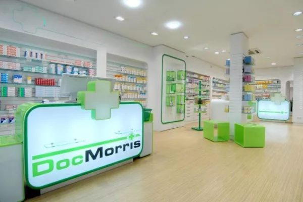 Bild: Meilenstein bei den Markenpartnerschaften: Der erste DocMorris Apotheken-Neubau eröffnet in Köln
