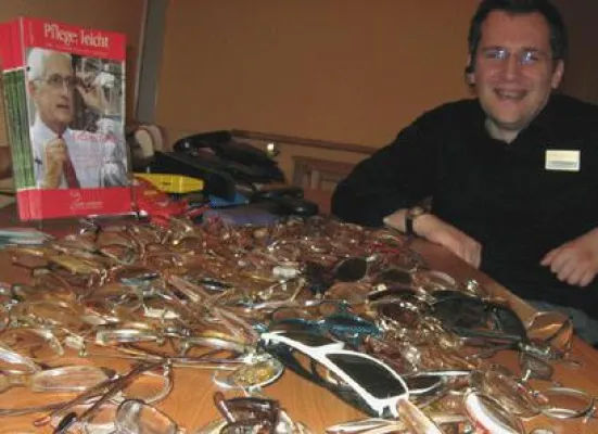 Betrüger an der Tür - „Pro Seniore” warnt - Kein Geld geben Bild: Betrüger an der Tür - „Pro Seniore” warnt - Kein Geld geben