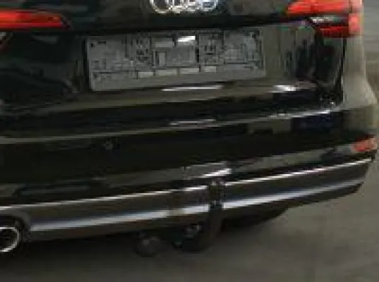 Bild: vertikal abnehmbare Anhängerkupplung für den Audi A4 bei www.ahk-preisbrecher.de mit Video