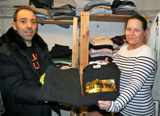 Kleiderkammer der guten Tat am Bahnhof Essen-Steele Bild: Kleiderkammer der guten Tat am Bahnhof Essen-Steele