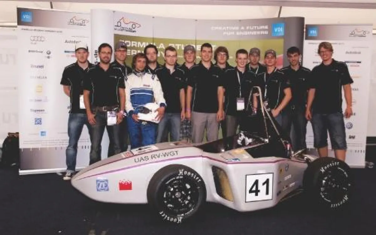 CADENAS unterstützt das Formula Student Team Weingarten.