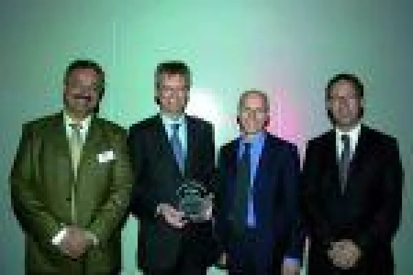 Bild: CRM Best Practice Award für das Diakonische Werk Berlin-Brandenburg-schlesische Oberlausitz (DWBO)