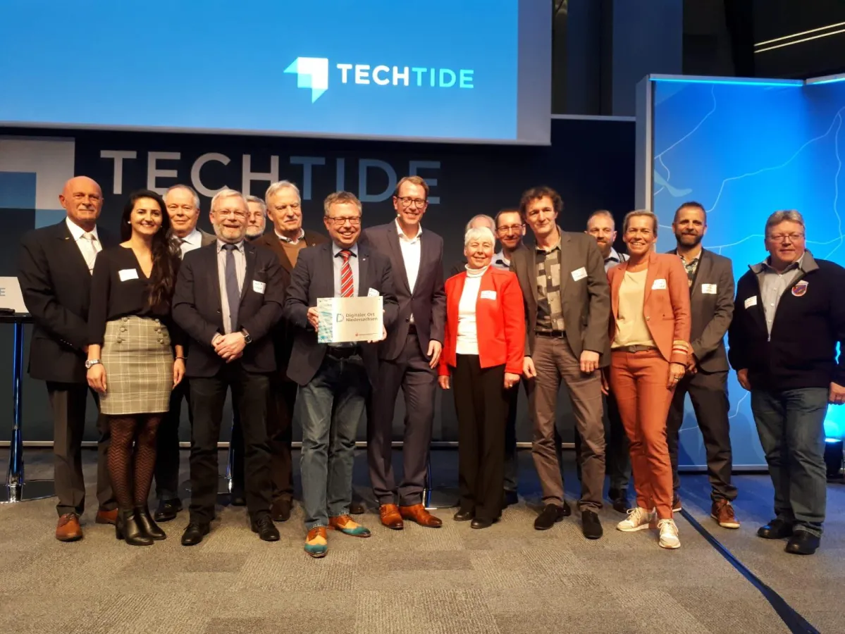 Die Glasfaser-Initiative Schwarmstedt wurde als Digitaler Ort Niedersachsen ausgezeichnet.