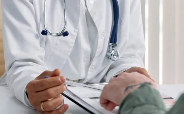 Bild: Internist Dr. Bernhard Scheja: Ganzheitlicher Ansatz in der Patientenbetreuung