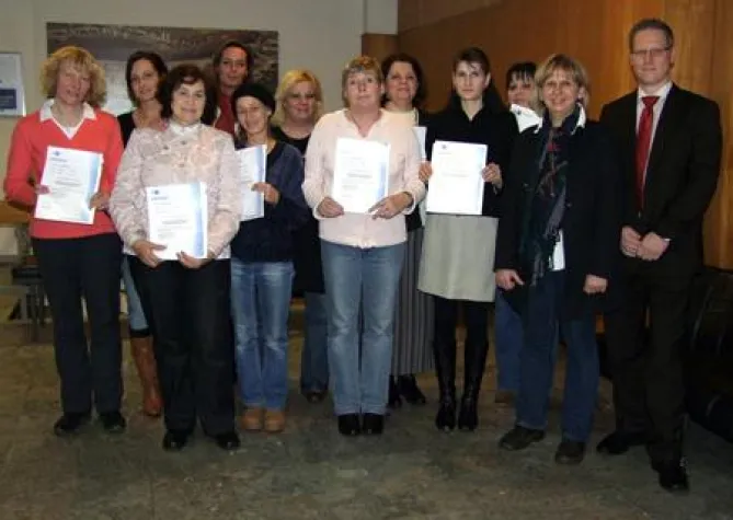 Durchstarten in der Seniorenbetreuung Bild: Durchstarten in der Seniorenbetreuung