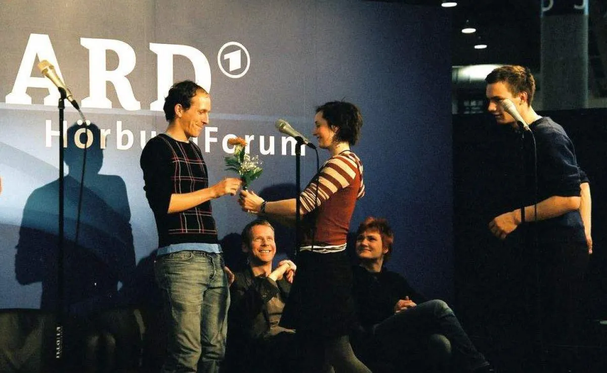 Während der Preisverleihung beim Hörspielwettbewerb auf der Buchmesse 2006