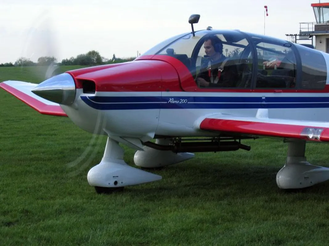 Neue Remo DR 400