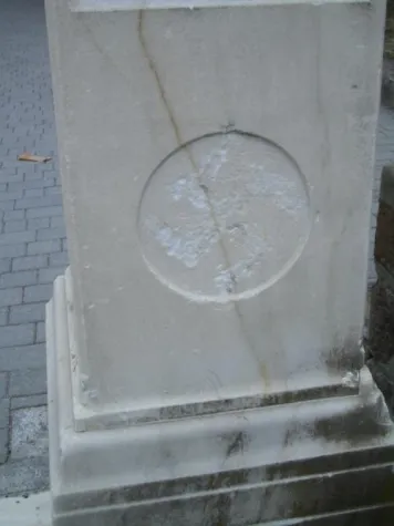 JUNGE UNION kritisiert: Nazi-Grenzstein am Brenner Bild: JUNGE UNION kritisiert: Nazi-Grenzstein am Brenner