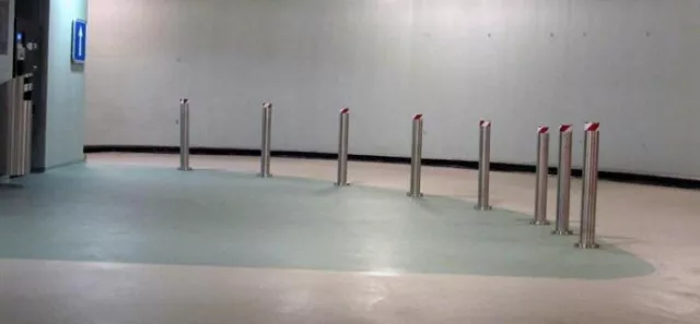 Bild: Der Stahlpoller Kiel: Verkehrsführung mit Stil