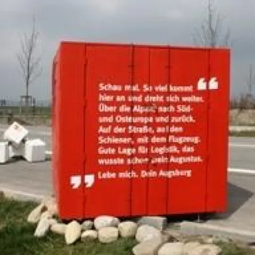 Bild: Würfel und Gipfelkreuz: Tag der Logistik wirkt in Augsburg zwei Wochen nach