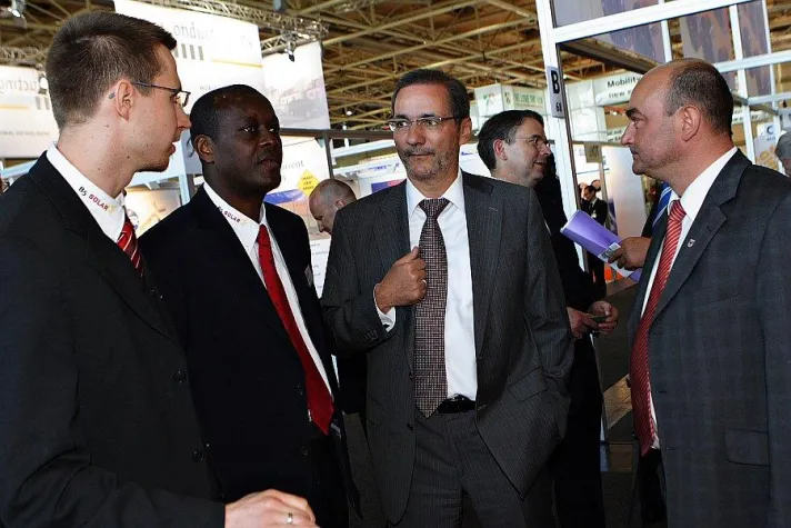 Bild: Mit Photovoltaik zur Hannover Messe 2009- eine weitere Erfolgsgeschichte für B5 Solar by Havelland-Wind GmbH