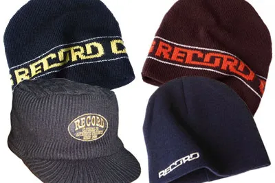 Bild: Beanies von RECORD bei chrisandalex.de - und der Winter kann kommen