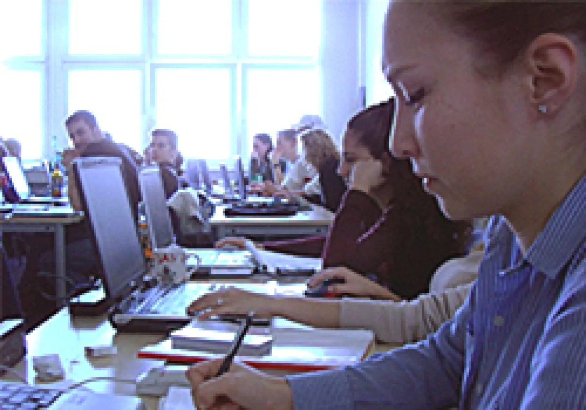 Nicht ohne meinen Computer – der Laptop ist an der OTA Hochschule unverzichtbares Arbeitsinstrument