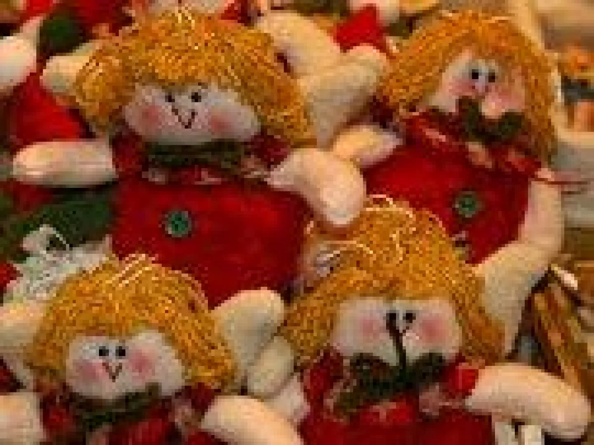 Viele kleine Weihnachtsfrauen