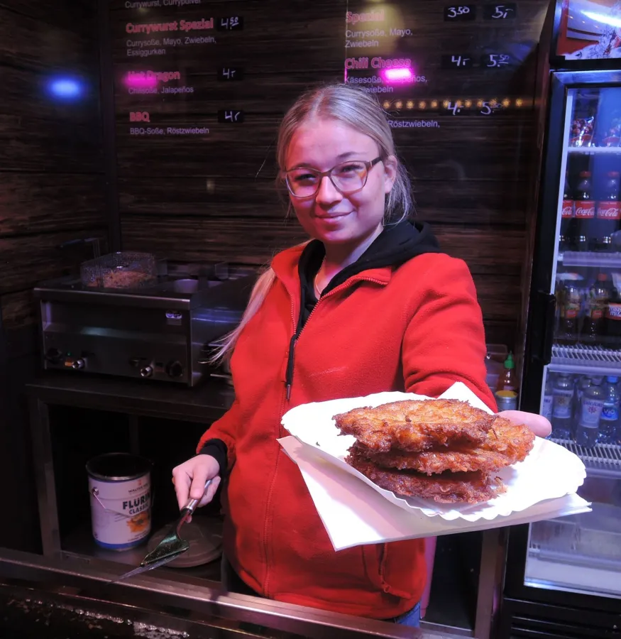 Maras Reibeplätzchen sind besonders begehrt.