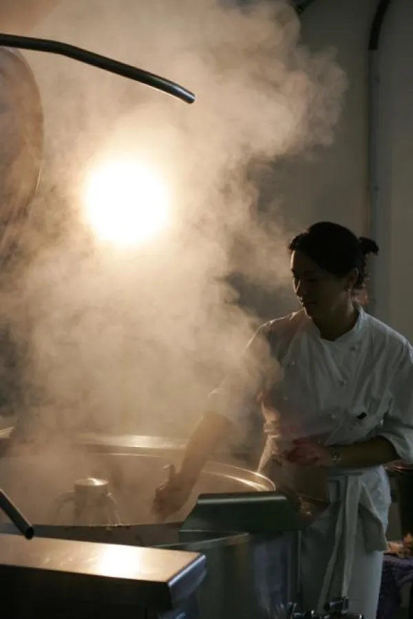 Bettina Fink aus dem Steirischen Thermenland stellt Essigfrüchte, Chutneys und Konfitüren her