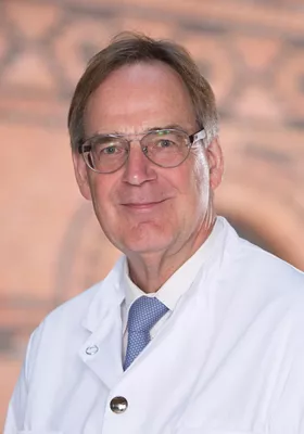 Bild: Klinikum Stephansplatz eröffnet Fachbereich Urologie: PD Dr. Meyer-Moldenhauer übernimmt Bereichsleitung