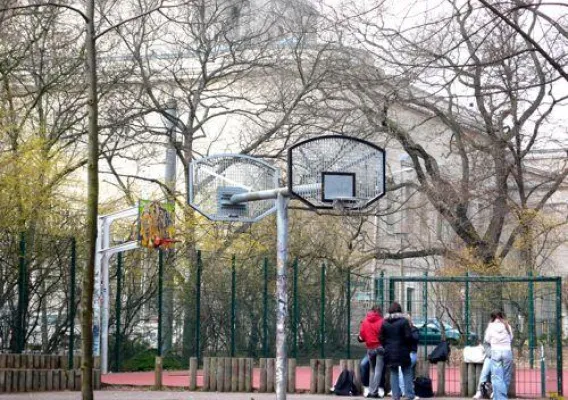Bild: Bolzplatz soll Parkplätzen am Landesmuseum in Halle (Saale) weichen