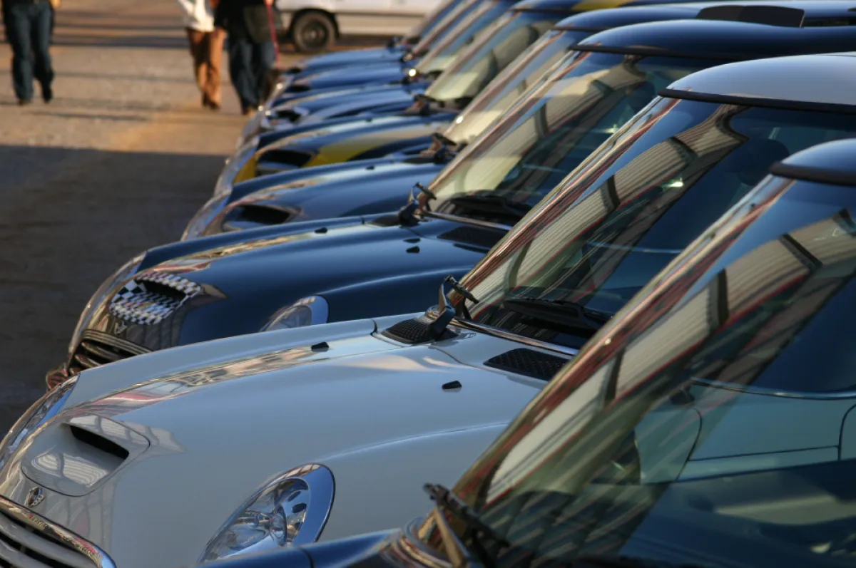 Die MINI des Chapter North e.V. im Hamburger Hafen