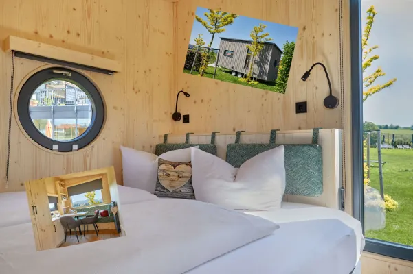 Bild: Romantische Urlaubstage in der Natur im Tinymobil Kuschelglück: Landrefugium Obermüller macht’s möglich