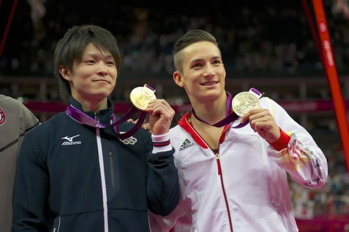 Kohei Uchimura und Marcel Nguyen (Foto: www.fig-photos.com)