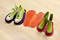 Bild: Die erste flexible und farbenfrohe Design-Schuh-Abtropfmatte ist da