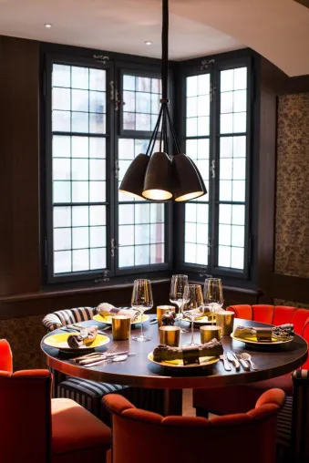 Der Herbst wird hochprozentig: Widder Hotel feiert den Genuss mit edlen Whiskys und saisonalen Aromen Bild: Der Herbst wird hochprozentig: Widder Hotel feiert den Genuss mit edlen Whiskys und saisonalen Aromen