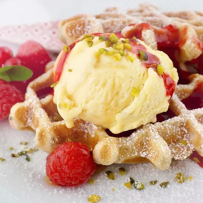 Bild: Neue Vanilleeis-Rezeptur: MADE WITH LUVE ab sofort mit echtem Bourbon-Vanille Extrakt