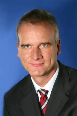 Bild: „Staffelholzübergabe“ bei Kolbe-Coloco