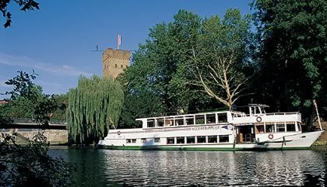 Bild: Heilbronn einmal anders erleben - Führungen auf dem Neckar werden immer beliebter