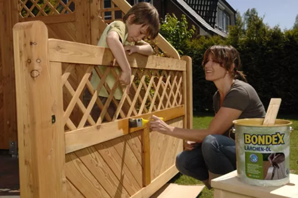 Den Sichtschutzzaun winterfest machen Bild: Den Sichtschutzzaun winterfest machen