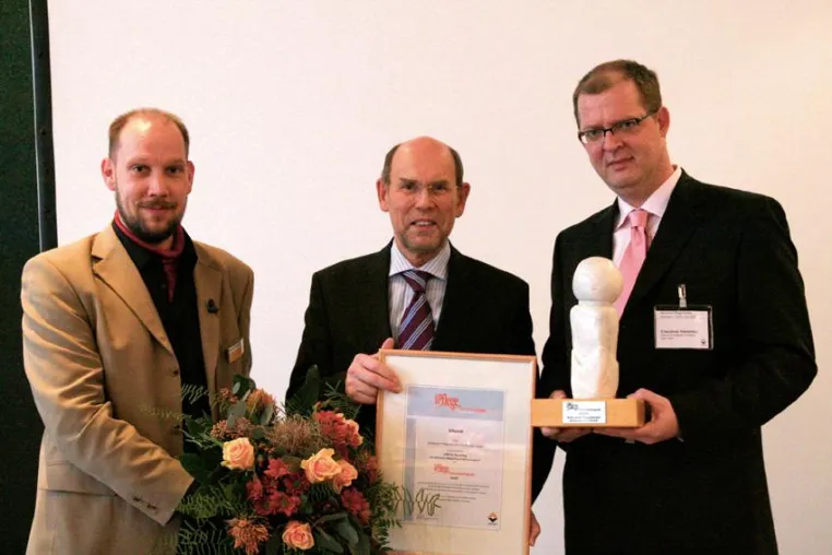 Gelsenkirchener Pflegedienst erhält bundesweiten Innovationspreis für vorbildliche Organisation einer Wohngemeinschaft für Menschen mit Demenz Bild: Gelsenkirchener Pflegedienst erhält bundesweiten Innovationspreis für vorbildliche Organisation einer Wohngemeinschaft für Menschen mit Demenz