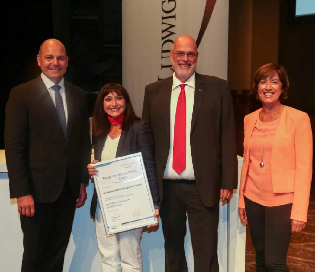 Preisverleihung Recognised for Excellence 4 Star