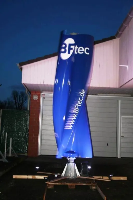Die USP-1 Werbewindanlage.