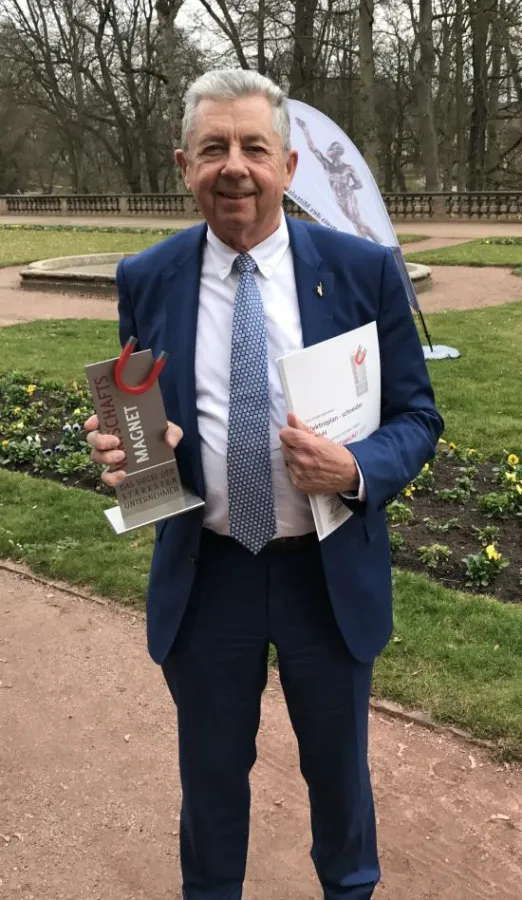 Verleihung des Siegels Wirtschaftsmagnet an elektroplan-schneider GmbH