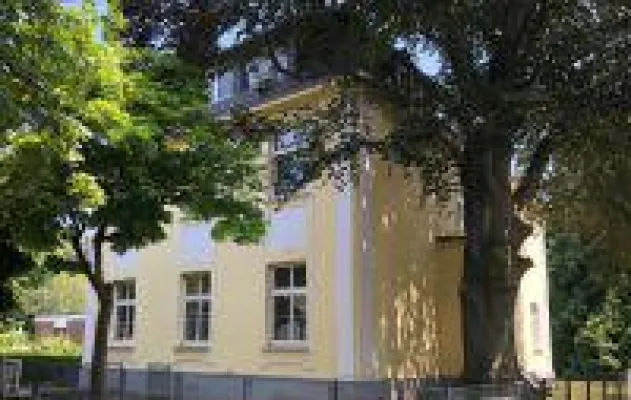 Bild: Neues Schumaneck-Haus in Brühl
