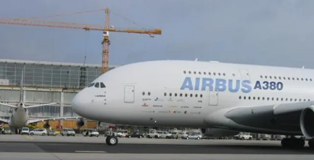 Bild: Zu Hause in Biebertal – unterwegs an einem der weltweit bedeutendsten Luftfahrt-Drehkreuze