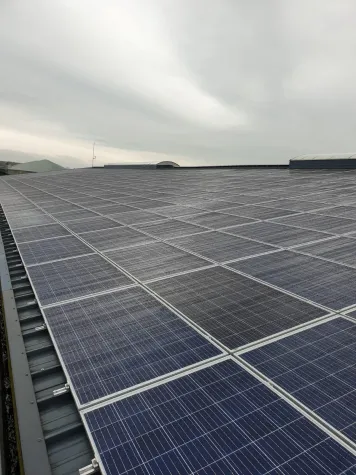 Bild: Sun Contracting erweitert nachhaltiges Angebot: 333 kWp Photovoltaik in Parmen