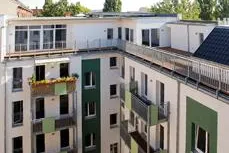 AENGEVELT vermittelt Wohn- und Geschäftshaus in Berlin-Friedrichshain Bild: AENGEVELT vermittelt Wohn- und Geschäftshaus in Berlin-Friedrichshain